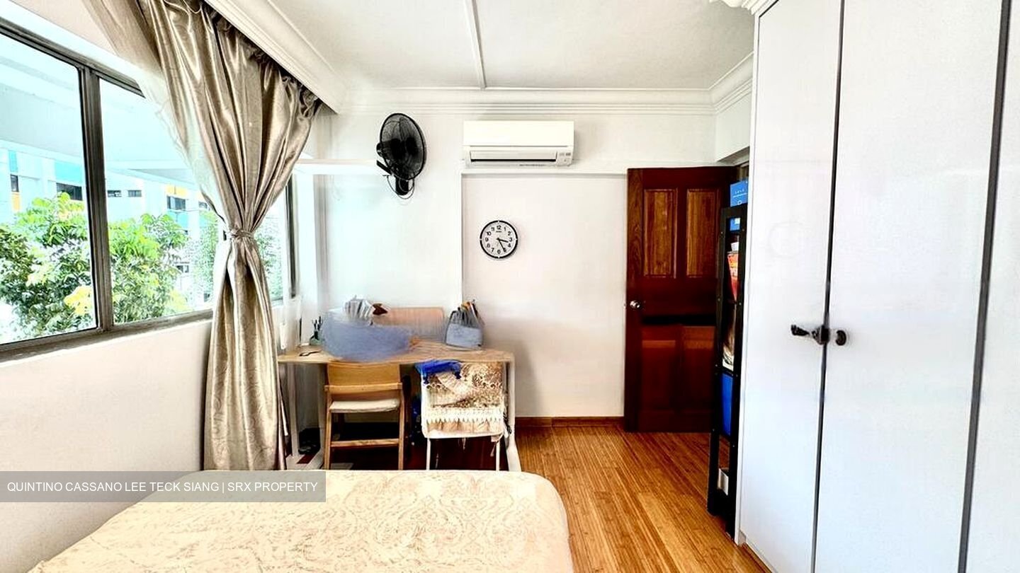 Blk 705 Hougang Avenue 2 (Hougang), HDB Executive #456709691